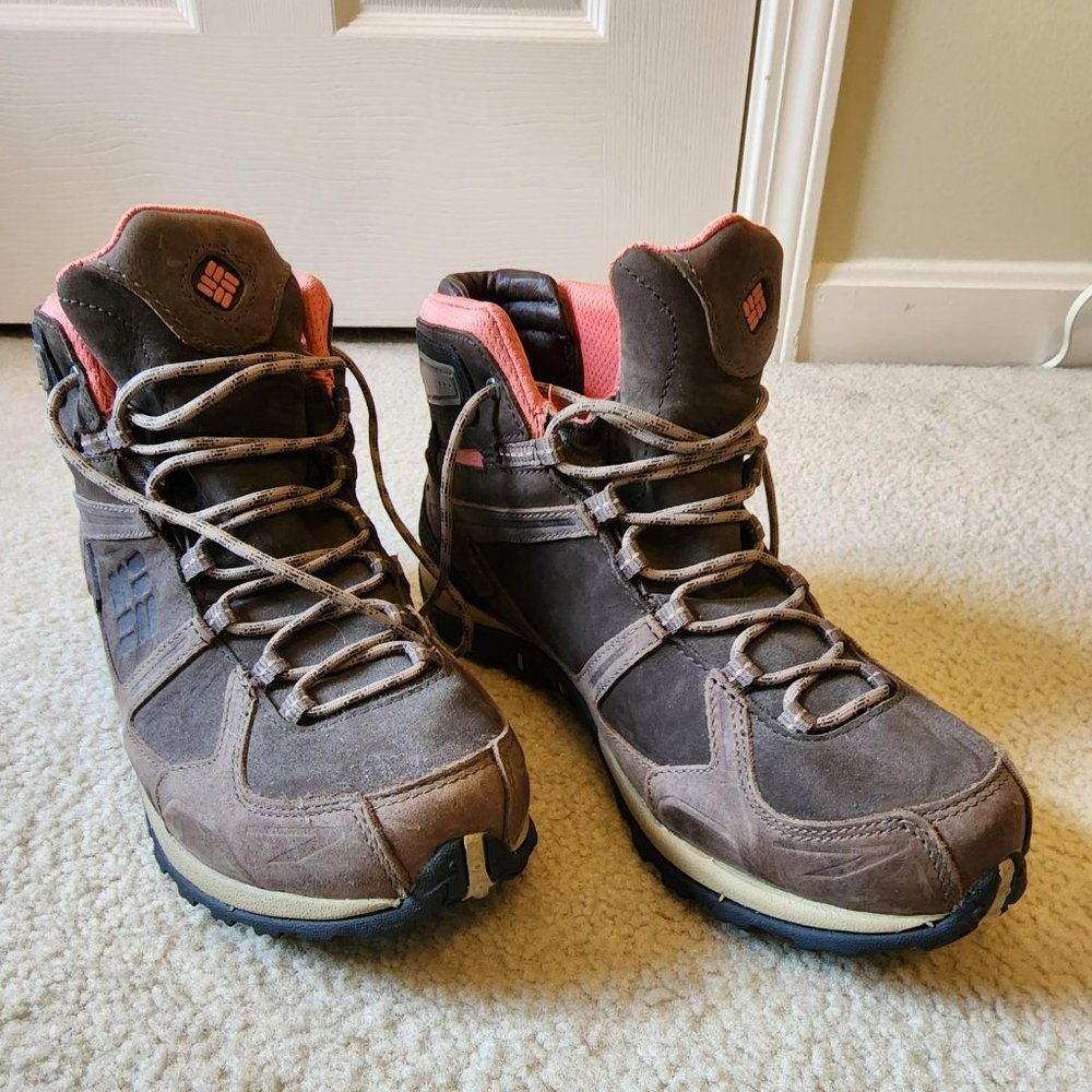 Columbia Womens Culvert 9.5 Waterproof Brown Leather Hiking Boots